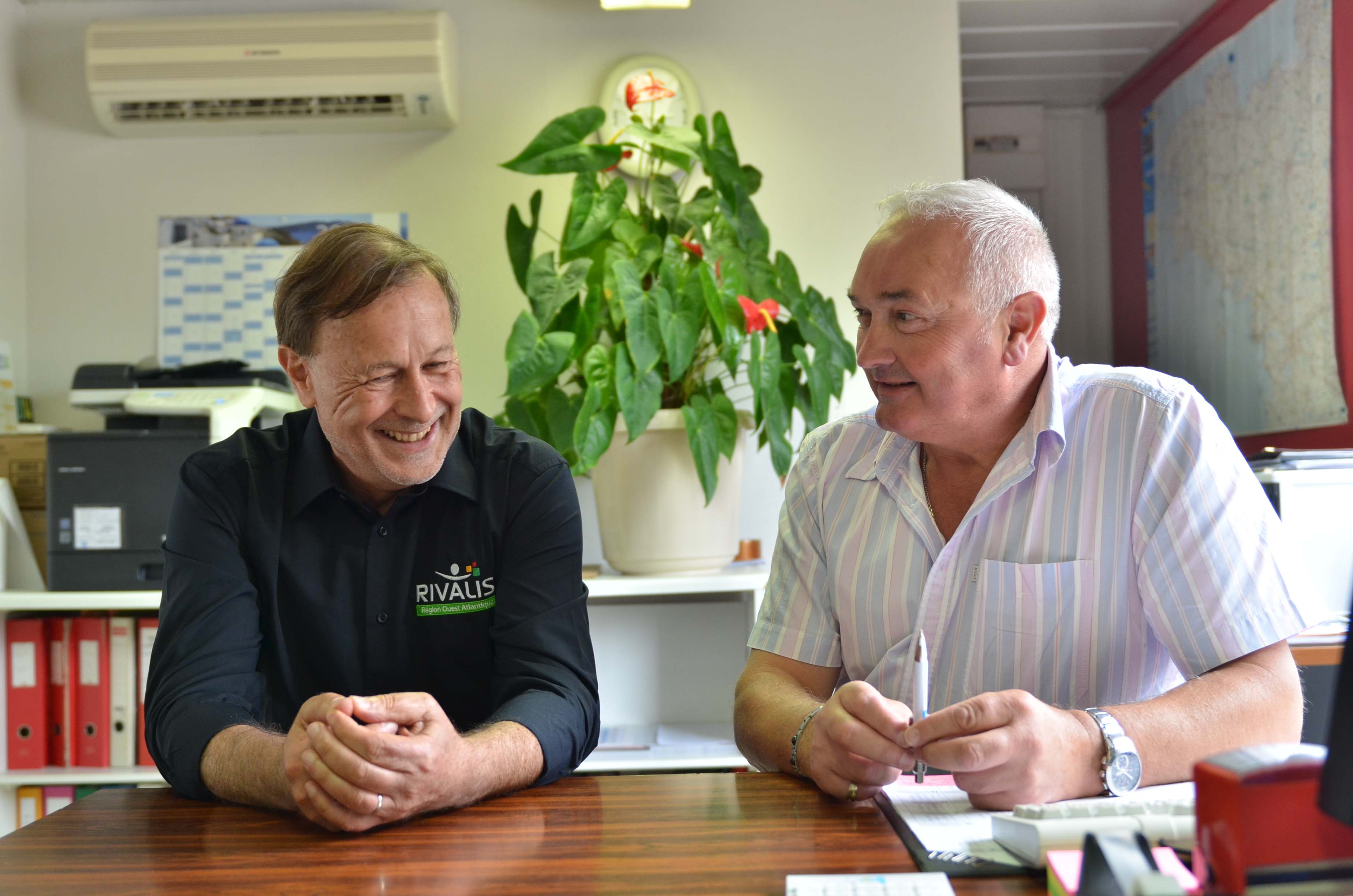Jean-Luc Runfola et Philippe, électricien