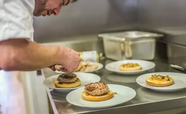 Le service-client, un indispensable levier pour la réussite de votre restaurant