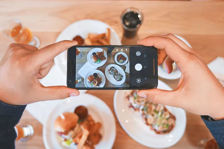 Web : à quels moments devez-vous communiquer sur votre restaurant ?